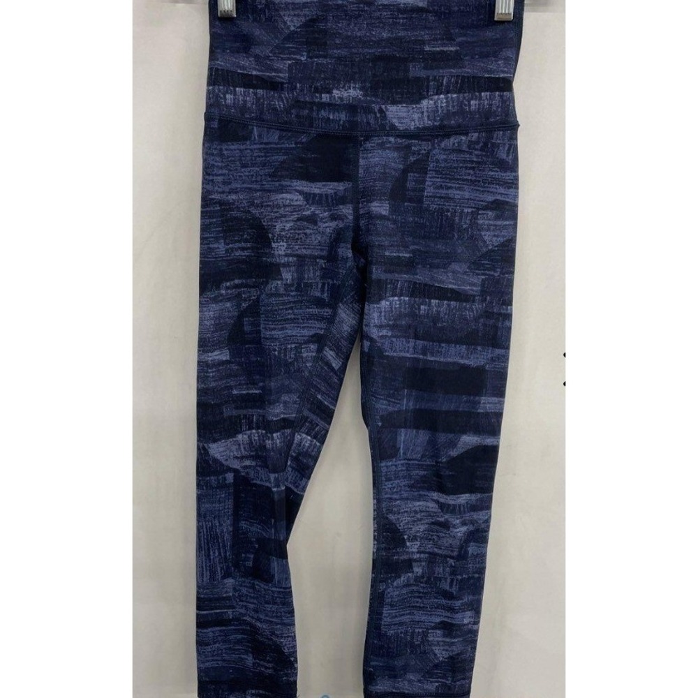 Lululemon Blue Abstract Print Cropped Leggings Size 4 Nylon Blend Yoga Pants